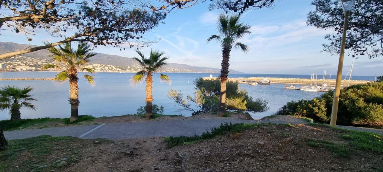 Studio "La Mer" A Bormes-Les-Mimosas Exteriér fotografie